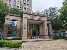 12.29 小洋楼正规两房 近医院近轻轨 楼下幼儿园配套成熟