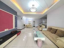 急售 南岸区南滨路海棠晓月正规大三房 单价仅6千多 户型好