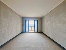 高楼层视野无遮挡 电梯房 次新小区 商品住宅 车位充足