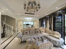 看湖别墅,3层楼带大露台,欧式装修大花园