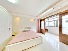 飞机户型三房 步梯2楼 爬楼不累 采光无遮挡 有固定车位