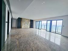 天鹅堡 现房全新豪华装修 楼下配套设施齐全 未入住中层 价