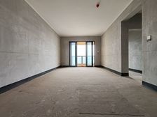 招商雍江府 4室2厅2卫 普通装修 73万元