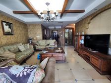 12.30 紧邻爱融荟城 龙湖天街 体育公园+双轻轨,精装