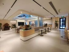 地铁口 交通便利 600平米独栋 展厅办公 精装带家具