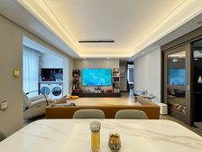 渝北区 万科星光森林A区 三房 176万价格还可以谈业主急售