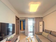 保利精装2+1房,保养很好,看房提前约即可