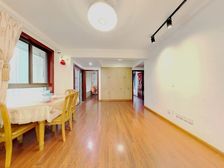 紫华佳苑大3居有车位落地窗送地下室经典户型