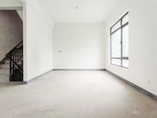 鑫苑汤泉世家 5室3厅 218.03平