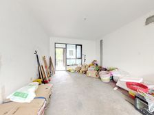 奥林春天大三室双卫清水房 通透户型 诚心出售