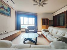 芳草地小区 医疗配套成熟 双卫格局 正规商品房 南向采光好