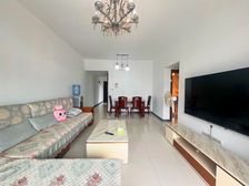 鹏润蓝海(A区) 中间楼层采光好 商业配套成熟 临地铁