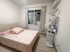 大礼堂 学田湾 二室二厅 69万元出售 拎包入住