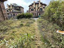 御城花园双拼别墅 三面大花园 采光好 带地下室业主急售