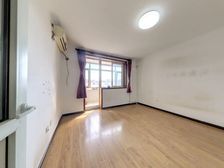 钟界沸0.5 青年湖北里 2室1厅 6层板楼带电梯