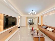 店长力荐,(8)送露台,家私电齐全,(满五)车位,可按揭贷