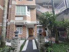 12.29 精装5房带露台花园,6号线黄泥磅轻轨站旁