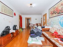 板式南北通透 商业配套齐全 高楼层视野好 近医院 交通便利