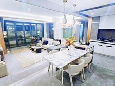 可刀丶横厅品质现房洋房!带花园丶带车位丶三房双卫(八)丶中旁