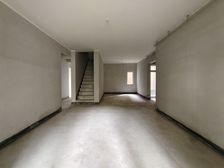 端户带60平米花园,带车位,轨道站楼上,奥特莱斯旁