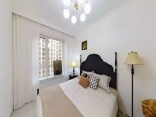 满五 装修好 中间楼层采光好 出行方便 正规商品房