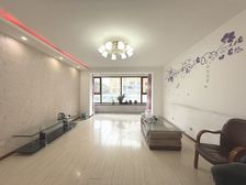 松苑小区 不临街 不上缓台 精装修 H带阳台 大客厅 大厨房