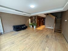 颐泉汇公寓管家李梦思推荐:163平140平多套 上地科实嘉华