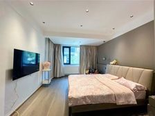 入住2年九成新 兰庭序精装下叠 私家花园地下室 带子母车位