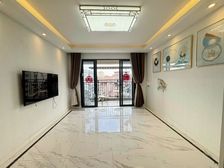 滨海明珠急售笋盘,中间楼层精装三房,钥匙在手随时可看。