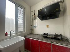 七中 市政府信誉楼旁 电梯一居 装修地暖老证 摇号住宿制