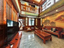 璧山轻轨站旁 豪装叠上 上下四层 三个大套卧三个卧室 带车库