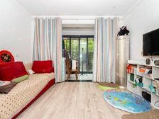 五期新上大两房 附带地下产权车位 中心位置 定金交房