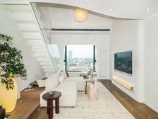 购物方便 刚需两居 环境好 双卫格局 精装可拎包入住