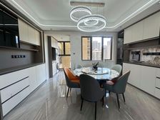 东南朝向 楼龄新 中间楼层采光好 双卫生间 商品房