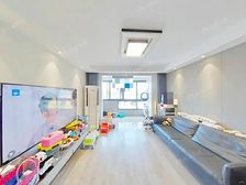 老业主委托 精装三年拎包入住附送阁楼