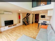 满二 有电梯 车位充足 朝南 次新房 近地铁 业主急售