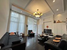 实拍 现代缘墅 双拼东边套 花园200平 精装修带全明地下室