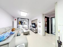 低于市场嫁出售,精装好户型好,采光不错,模范忠学