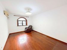 五年难得一见品质小区一梯两户户型正气楼层采光好价可谈