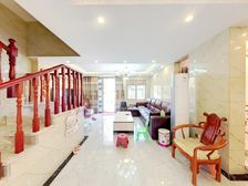 星晨花园三期 4室2厅 125平