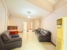 29年 随时看 平街楼层 单价低 出行便 位置佳