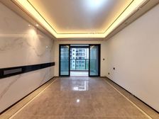 208万!香山小学旁博爱七路一字板楼四房专梯入户 四房朝