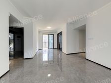 小高层通透四房 临地铁 采光视野好 随时可看房