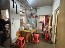 新开里1楼 带小院 南北通透 3室 新港三号路 附近