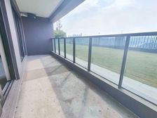 业主出国出售!价格好商量,花园都能看江!