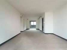 天街旁,可看欢乐谷夜景,星光车库,龙湖品质