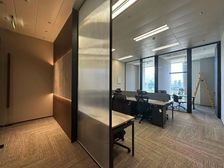 前滩江程广场 精装125平带家具隔断拎包入住 正对电梯朝南