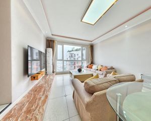 会所花园 5室2厅 西南