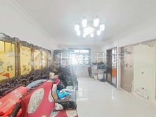 金桥一楼送38平院子,3房朝南,近期必卖好房.空关有钥匙