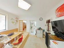 精装修,一楼带院子,南北通透全明,诚意出售,看房方便